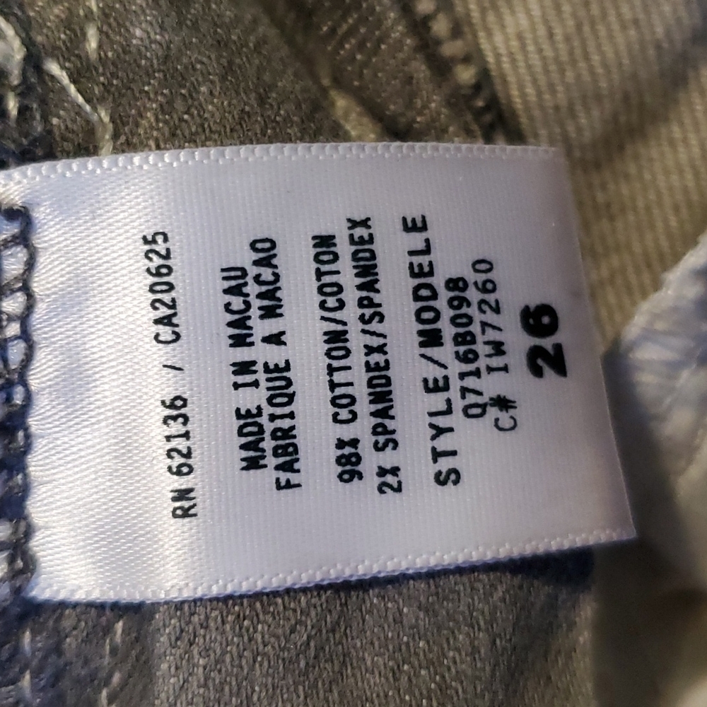 Low Rise Guess Jeans - Picture 7 of 7